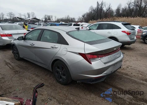 2021 Hyundai Elantra Sel z USA, uszkodzony, nr VIN 5NPLM4AG8MH039562